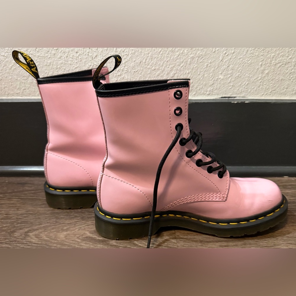Dr Martens Pale Pink Patent Boots Combat Size 8 NO INSOLE